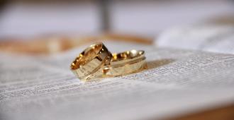 What is the Difference Between Marriage and Civil Partnership?
